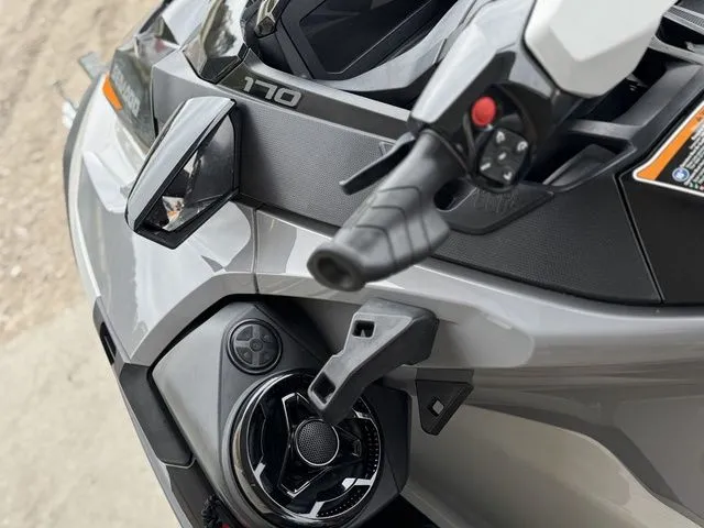 Slide: The Image of Sea-Doo Fish Pro Trophy 170 Ibr, Idf With Audio 2022 - 17