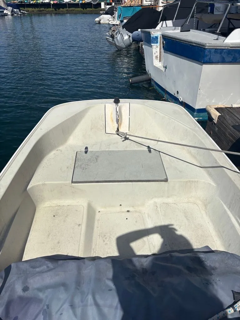 Slide: The Image of Boston Whaler Super Sport Fisher 1981 - 6