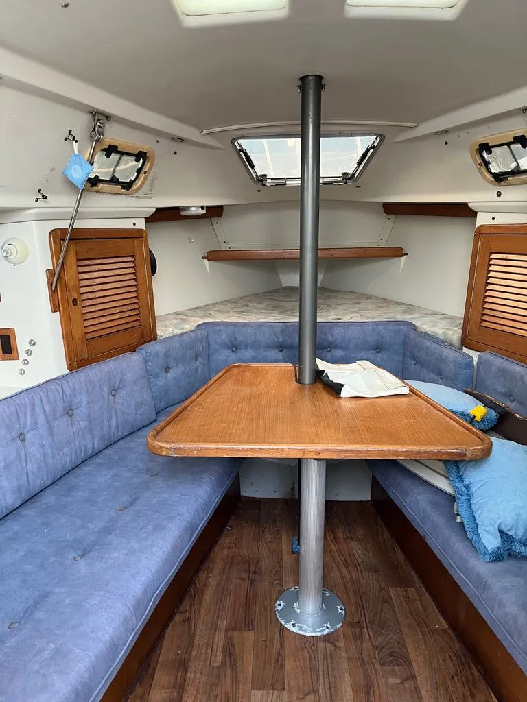 Slide: The Image of Catalina 270 1994 - 2