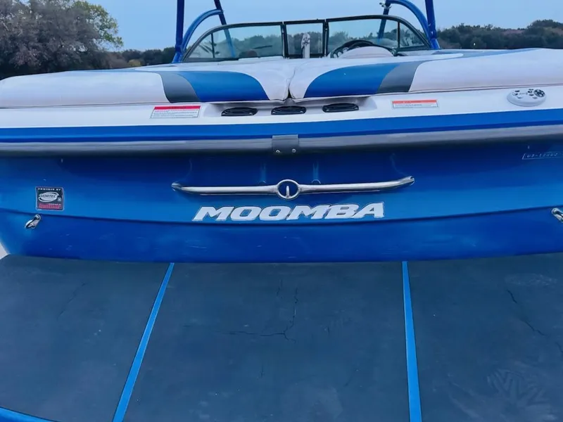 Slide: The Image of Moomba Mobius 2007 - 24