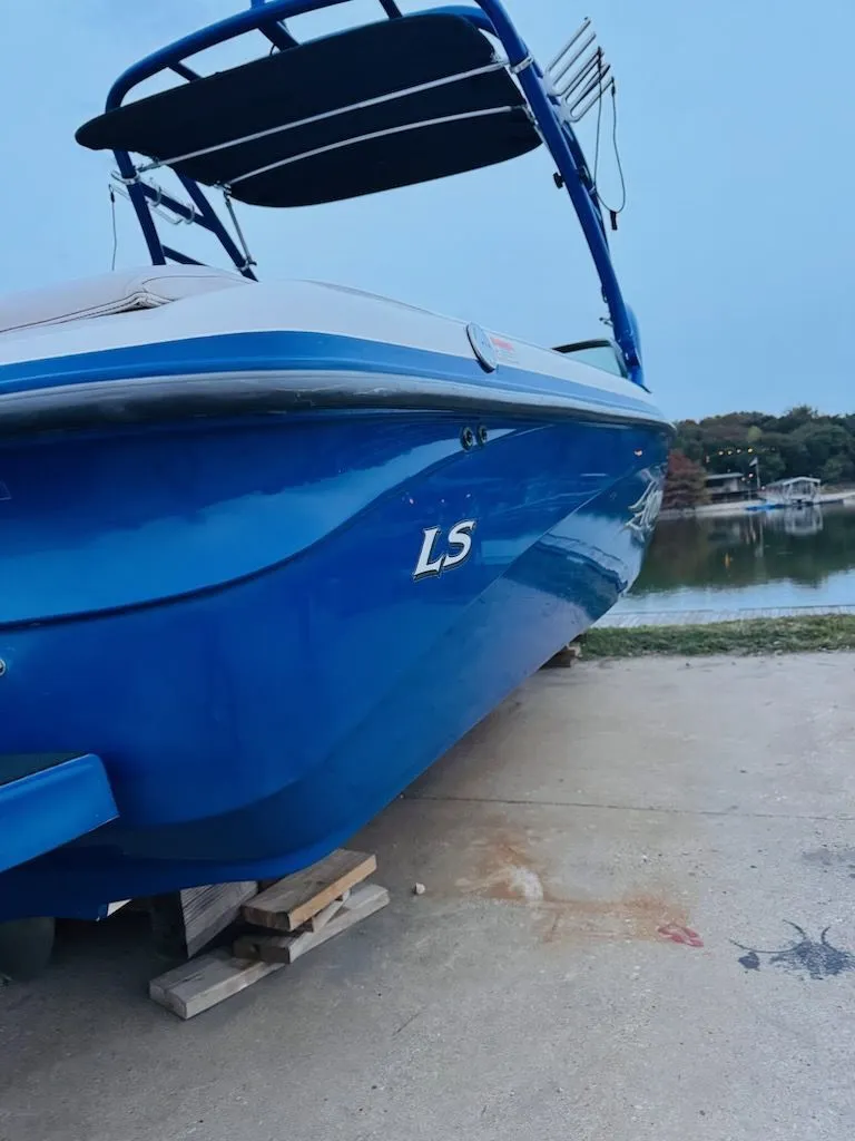 Slide: The Image of Moomba Mobius 2007 - 25