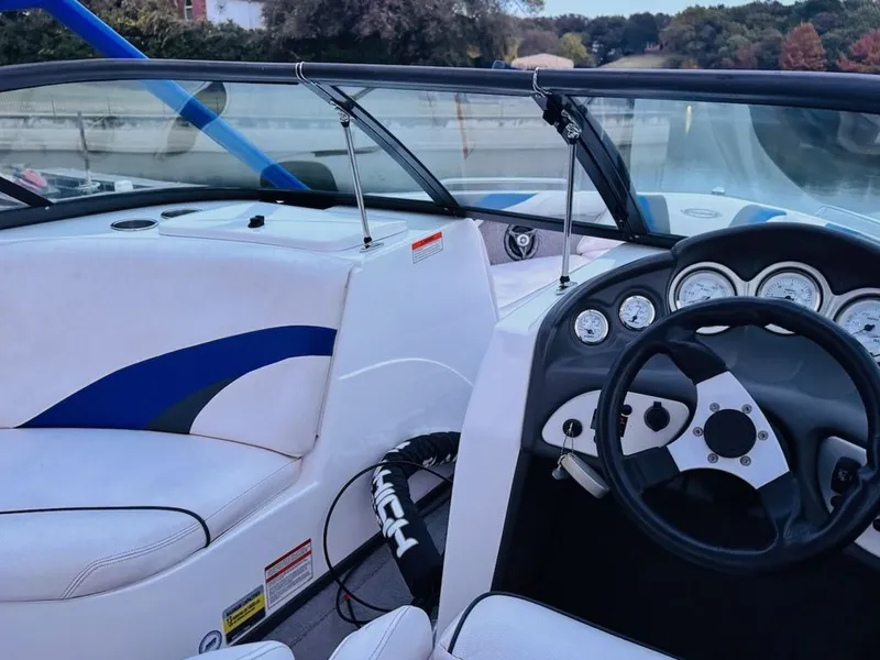 Slide: The Image of Moomba Mobius 2007 - 8