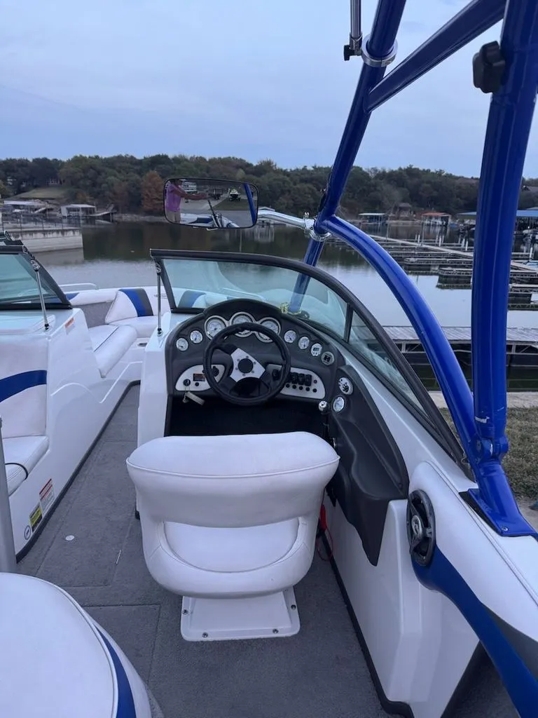 Slide: The Image of Moomba Mobius 2007 - 9