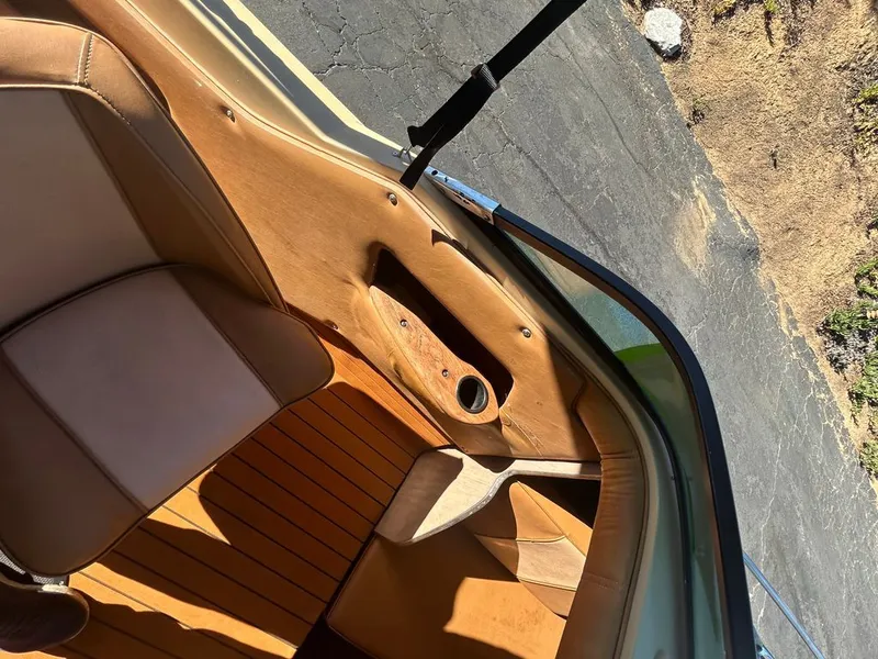 Slide: The Image of Glastron Carlson 1983 - 11