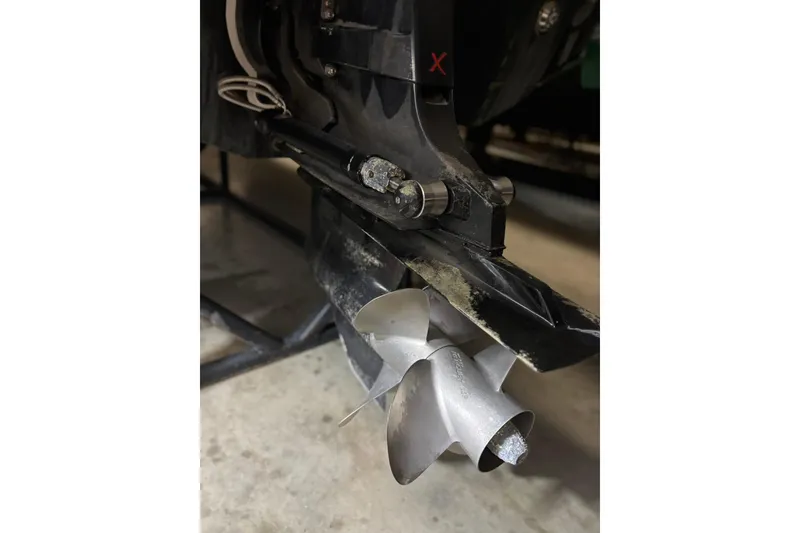 Slide: The Image of 2016 Chaparral 287 SSX boat propeller and drive system close-up. - 29
