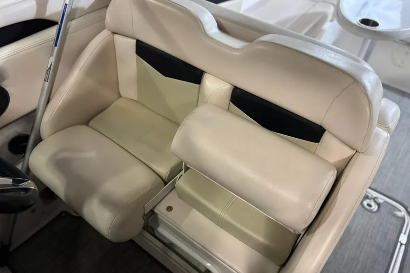 Slide: The Image of 2016 Chaparral 287 SSX boat seat, beige leather upholstery, luxurious design. - 6