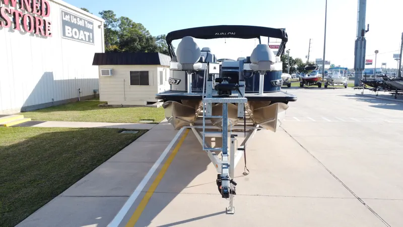 Slide: The Image of Avalon CAT RF 23T 2025 - 9