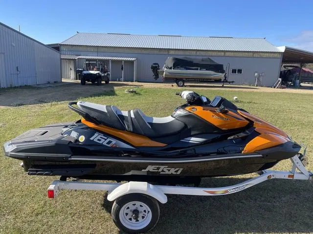 Slide: The Image of Kawasaki Jet Ski Ultra® 160LX-S 2024 - 11