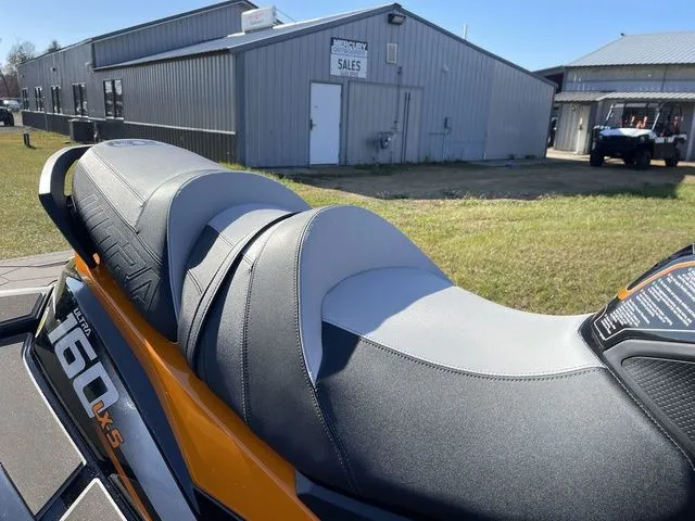 Slide: The Image of Kawasaki Jet Ski Ultra® 160LX-S 2024 - 14