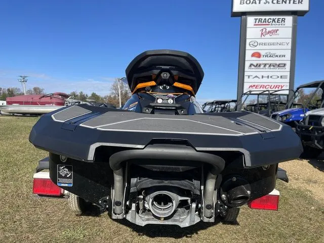 Slide: The Image of Kawasaki Jet Ski Ultra® 160LX-S 2024 - 6