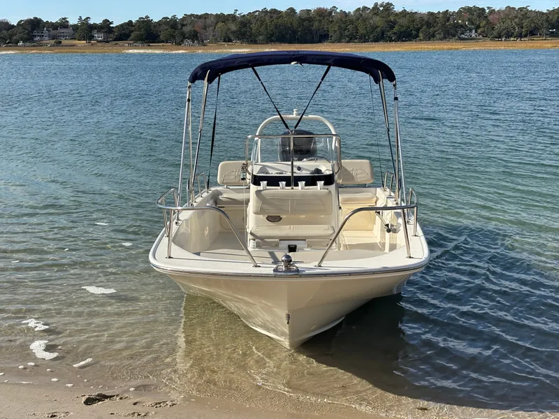 Slide: The Image of Boston Whaler 170 Montauk 2021 - 3