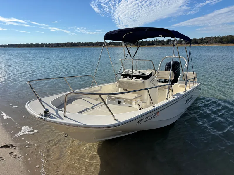 Slide: The Image of Boston Whaler 170 Montauk 2021 - 4