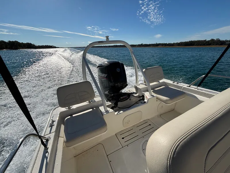 Slide: The Image of Boston Whaler 170 Montauk 2021 - 42