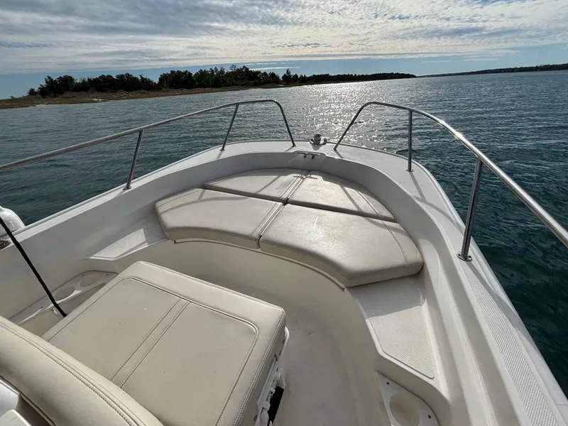 Slide: The Image of Boston Whaler 170 Montauk 2021 - 6