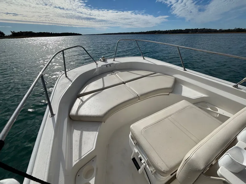 Slide: The Image of Boston Whaler 170 Montauk 2021 - 7