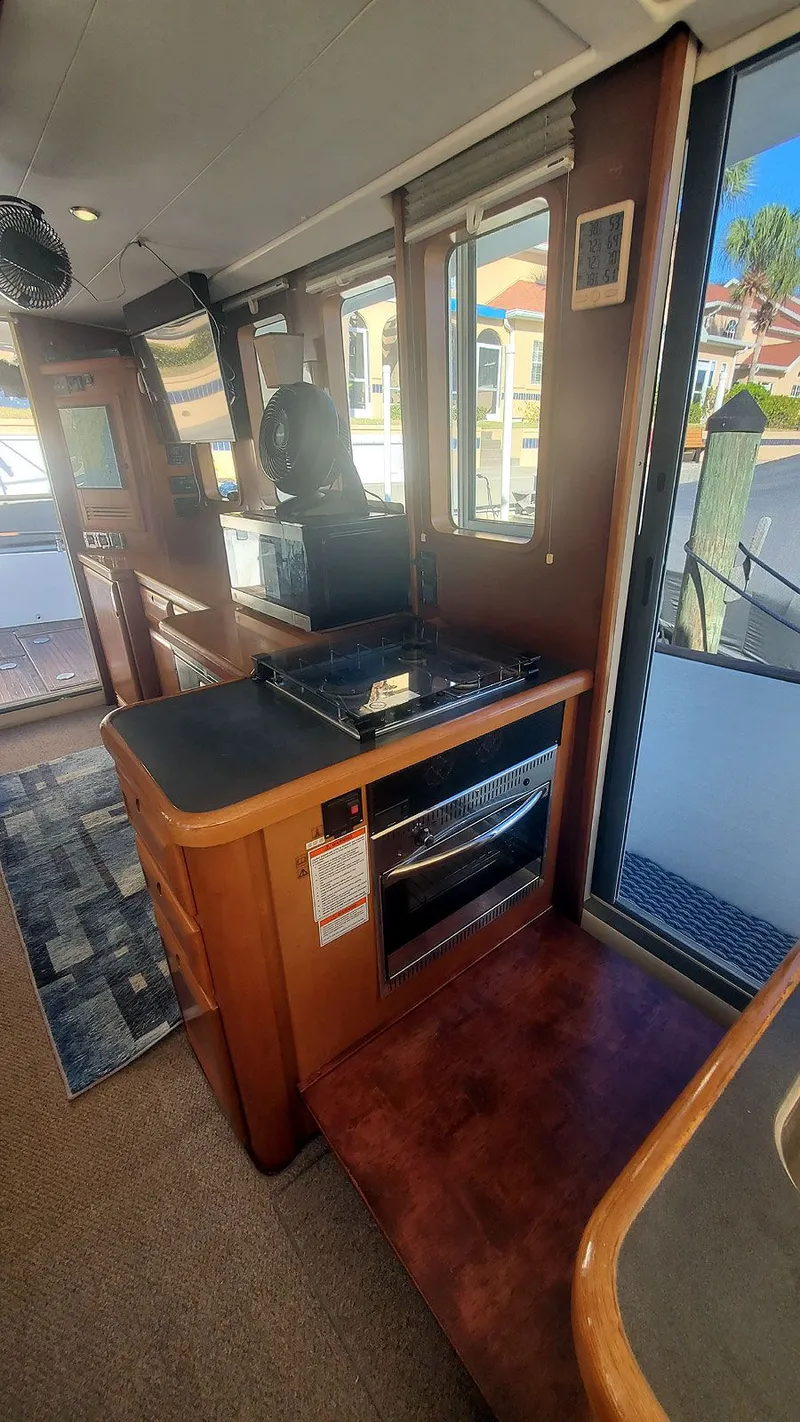 Slide: The Image of Galley Port Aft - 17