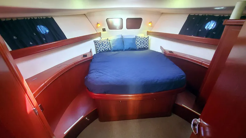 Slide: The Image of Master Stateroom Forward - 20