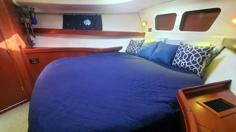 Slide: The Image of Master Stateroom Port - 21