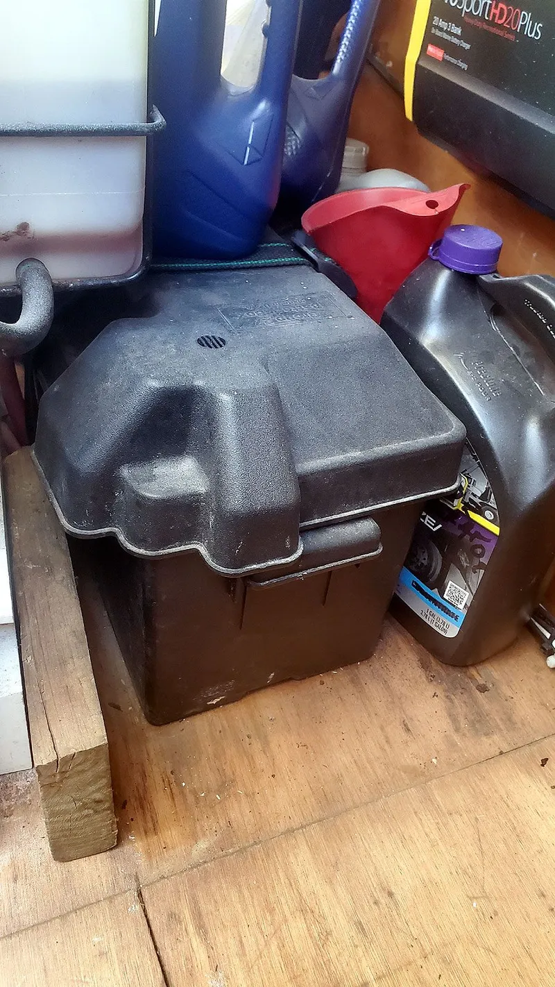 Slide: The Image of Generator Start Battery - 54