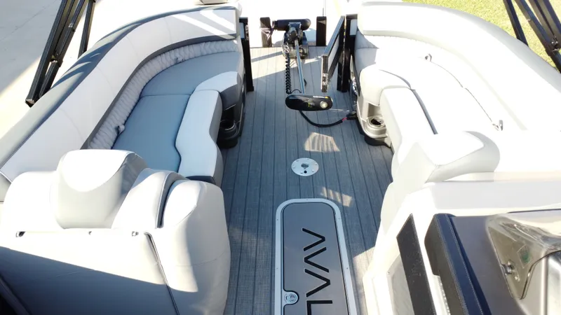 Slide: The Image of Avalon CAT RF 23T 2025 - 26