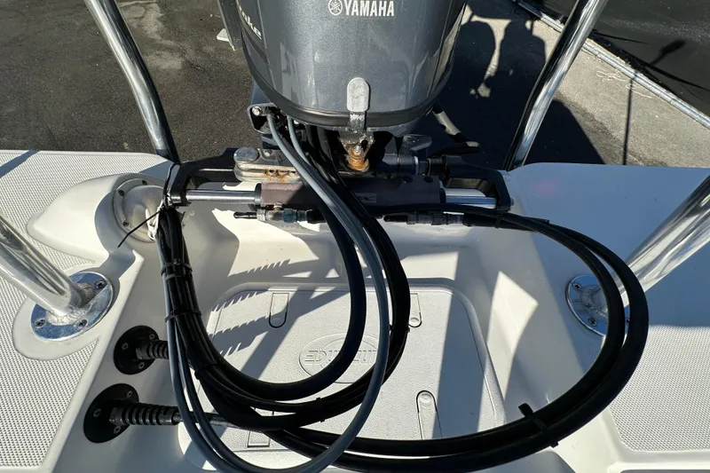 Slide: The Image of 2013 Spyder FX17 Flicker boat with Yamaha engine and visible cables. - 33