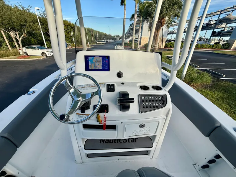 Slide: The Image of NauticStar 2102 Legacy 2023 - 23