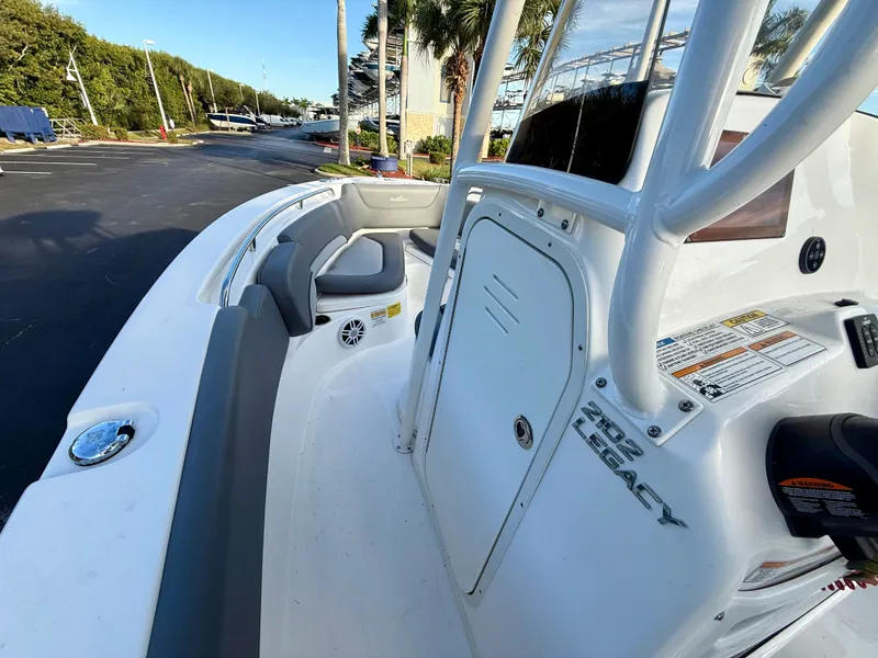 Slide: The Image of NauticStar 2102 Legacy 2023 - 28