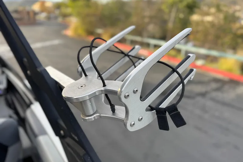 Slide: The Image of 2020 Malibu Wakesetter 22 LSV wakeboard rack, close-up view. - 14