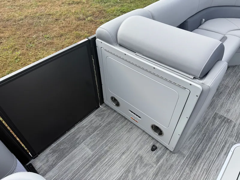 Slide: The Image of Bentley Pontoons Legacy 223 QSB Swingback Tritoon 2026 - 26