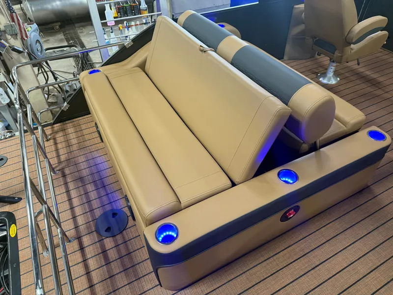 Slide: The Image of Bentley Pontoons Elite 200HP 223 Swingback Tritoon 2026 - 19