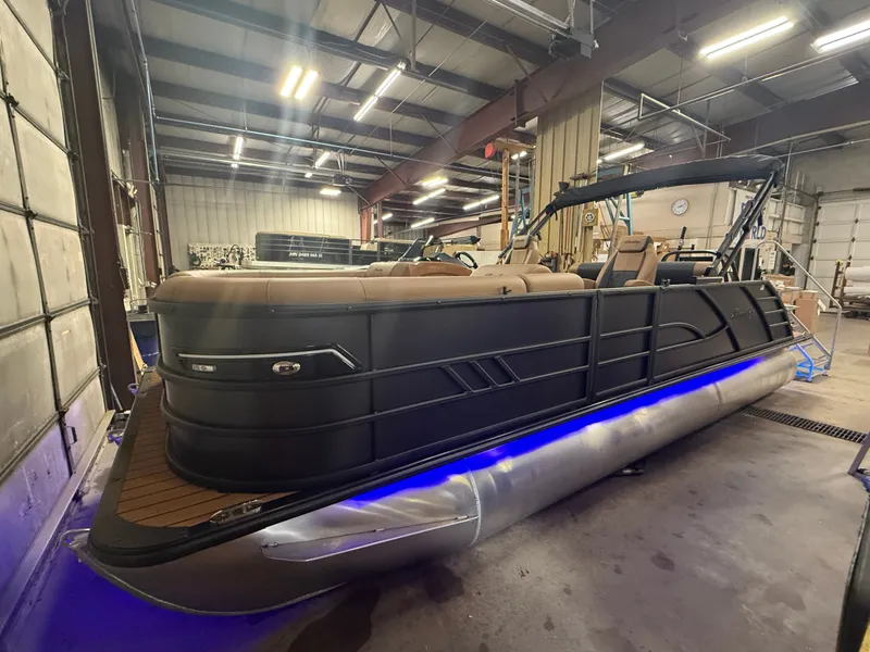 Slide: The Image of Bentley Pontoons Elite 200HP 223 Swingback Tritoon 2026 - 38