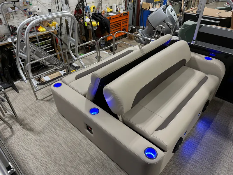 Slide: The Image of Bentley Pontoons Legacy 200HP Swingback 223 Tritoon 2025 - 28