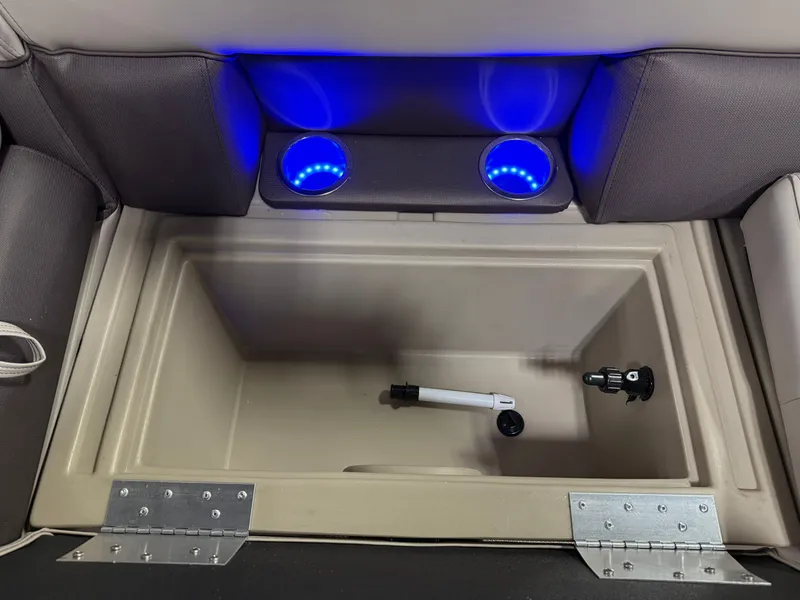 Slide: The Image of Bentley Pontoons Legacy 200HP Swingback 223 Tritoon 2025 - 34