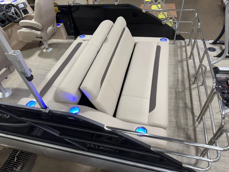 Slide: The Image of Bentley Pontoons Legacy 200HP Swingback 223 Tritoon 2025 - 5