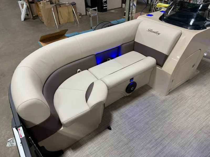 Slide: The Image of Bentley Pontoons Legacy 200HP Swingback 223 Tritoon 2025 - 8