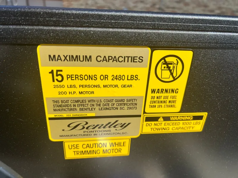 Slide: The Image of Bentley Pontoons Legacy 200HP Swingback 223 Tritoon 2026 - 13