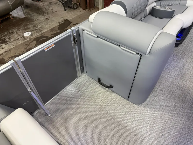 Slide: The Image of Tahoe Cascade 200HP QLS 2385 Quad Lounge Shift Tritoon 2025 - 32