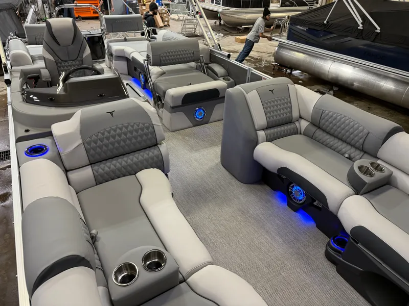 Slide: The Image of Tahoe Cascade 200HP QLS 2385 Quad Lounge Shift Tritoon 2025 - 39