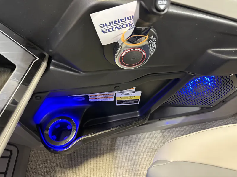 Slide: The Image of Tahoe Cascade 2385 Quad Lounge Shift Flip Tritoon & Honda 4-Stroke EFI 2025 - 18