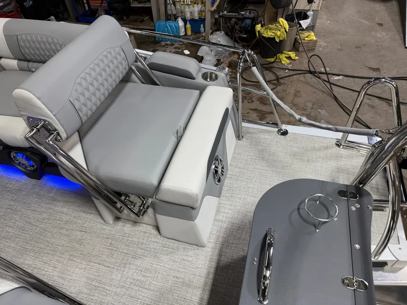 Slide: The Image of Tahoe Cascade 2385 Quad Lounge Shift Flip Tritoon & Honda 4-Stroke EFI 2025 - 23