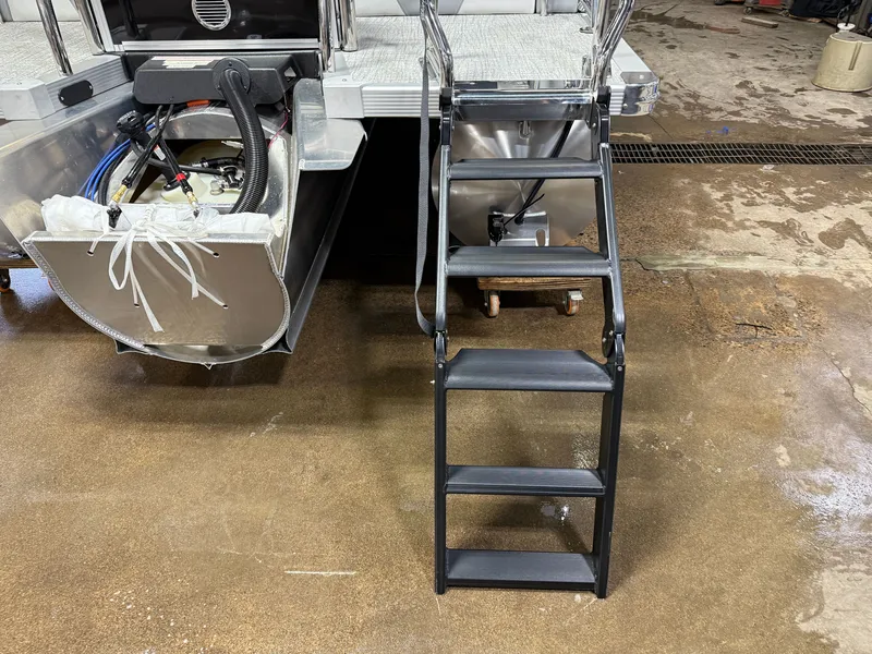 Slide: The Image of Tahoe Cascade 2385 Quad Lounge Shift Flip Tritoon & Honda 4-Stroke EFI 2025 - 55