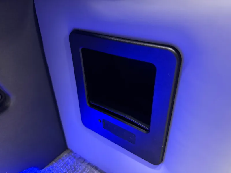 Slide: The Image of Tahoe Cascade 200HP Quad Lounge 2385 Tritoon 2025 - 32