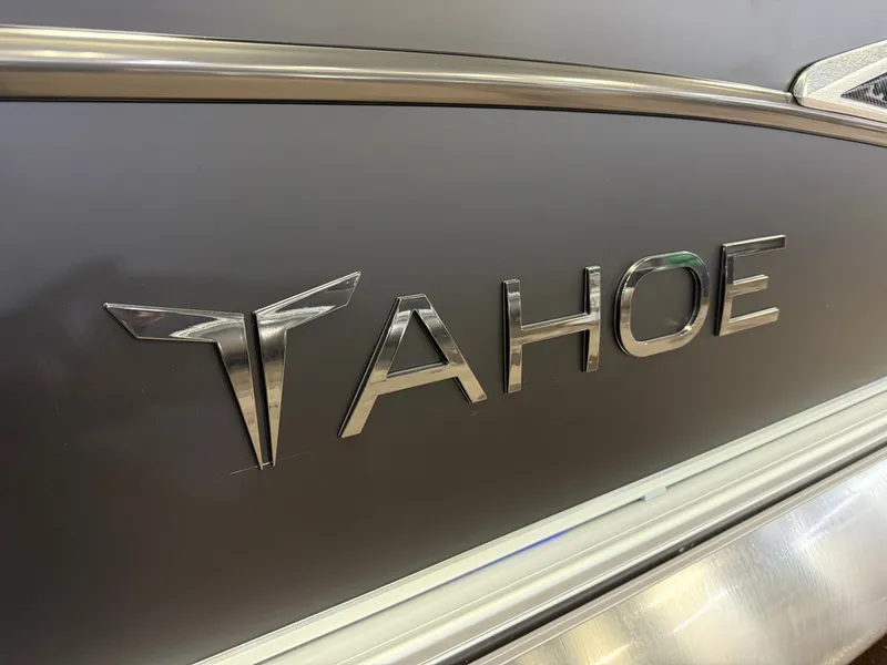 Slide: The Image of Tahoe Cascade 200HP Quad Lounge 2385 Tritoon 2025 - 40