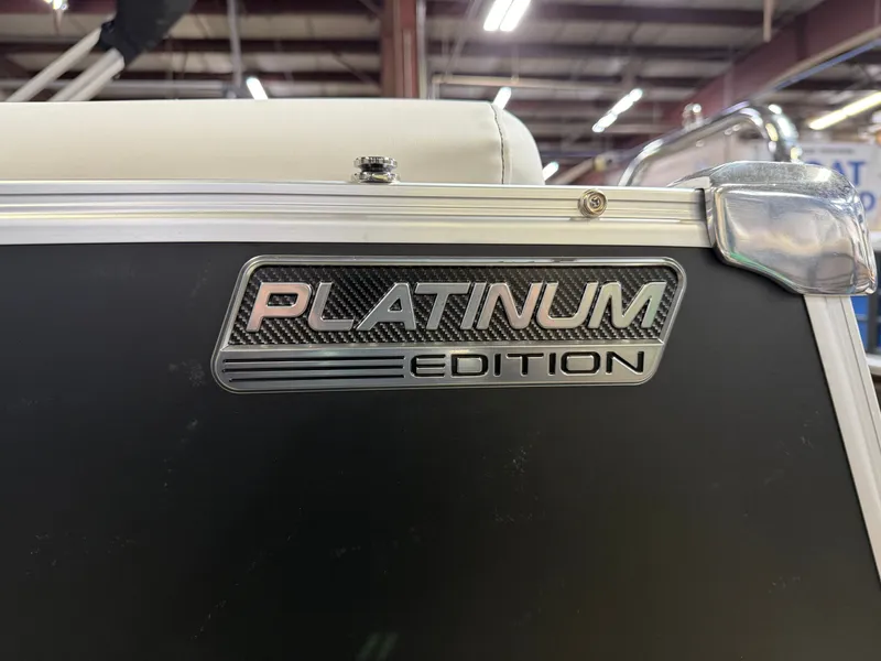 Slide: The Image of Tahoe Cascade 200HP Quad Lounge 2385 Tritoon 2025 - 41