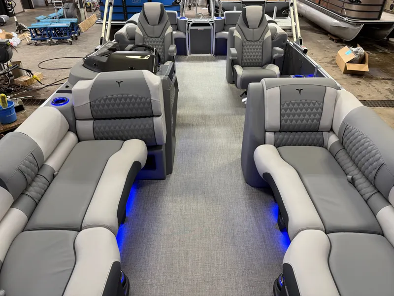 Slide: The Image of Tahoe Cascade 200HP Quad Lounge 2385 Tritoon 2025 - 7