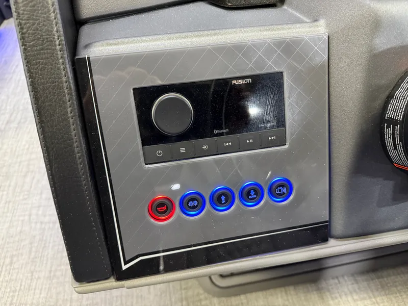 Slide: The Image of Tahoe Cascade 2385 Quad Lounge Tritoon & Honda 4-Stroke EFI 2025 - 14