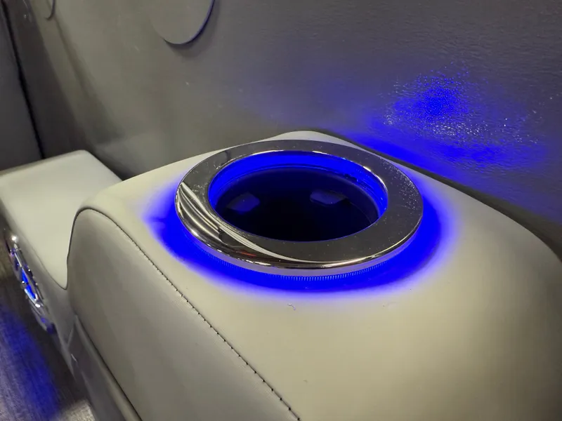 Slide: The Image of Tahoe Cascade 200HP Quad Lounge 2385 Tritoon 2025 - 30