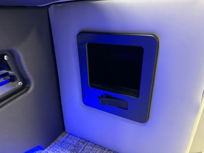 Slide: The Image of Tahoe Cascade 200HP Quad Lounge 2385 Tritoon 2025 - 34