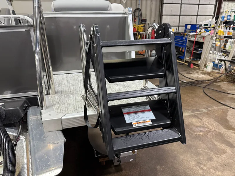 Slide: The Image of Tahoe Cascade 200HP Quad Lounge 2385 Tritoon 2025 - 45