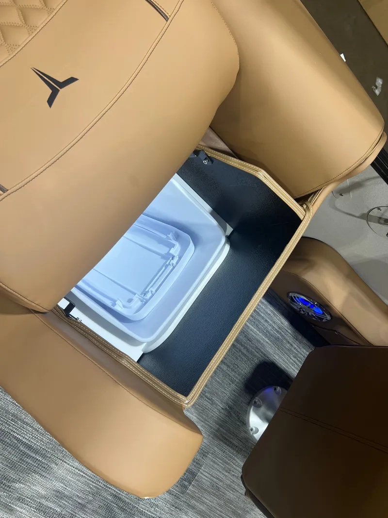 Slide: The Image of Tahoe Cascade 200HP Quad Lounge 2385 2026 - 19